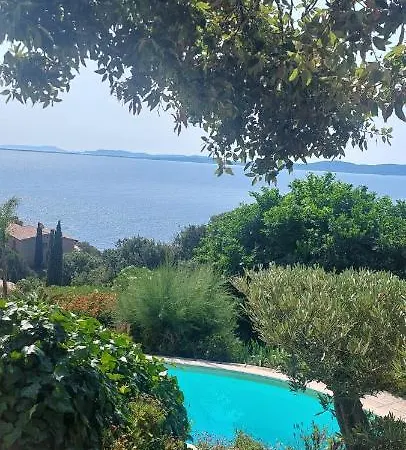 Du Bau Rouge Villa Carqueiranne